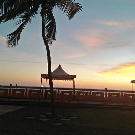 Marmara Beach House Hotel Kannur Ngoại thất bức ảnh